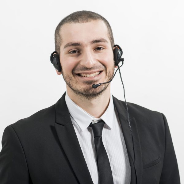 portrait-male-call-center-agent